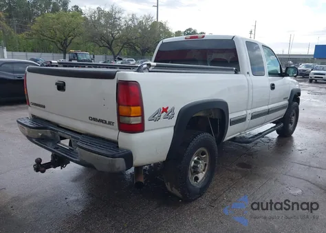2001 Chevrolet Silverado 2500Hd Lt из США, поврежденный, VIN 1GCHK29UX1Z281395